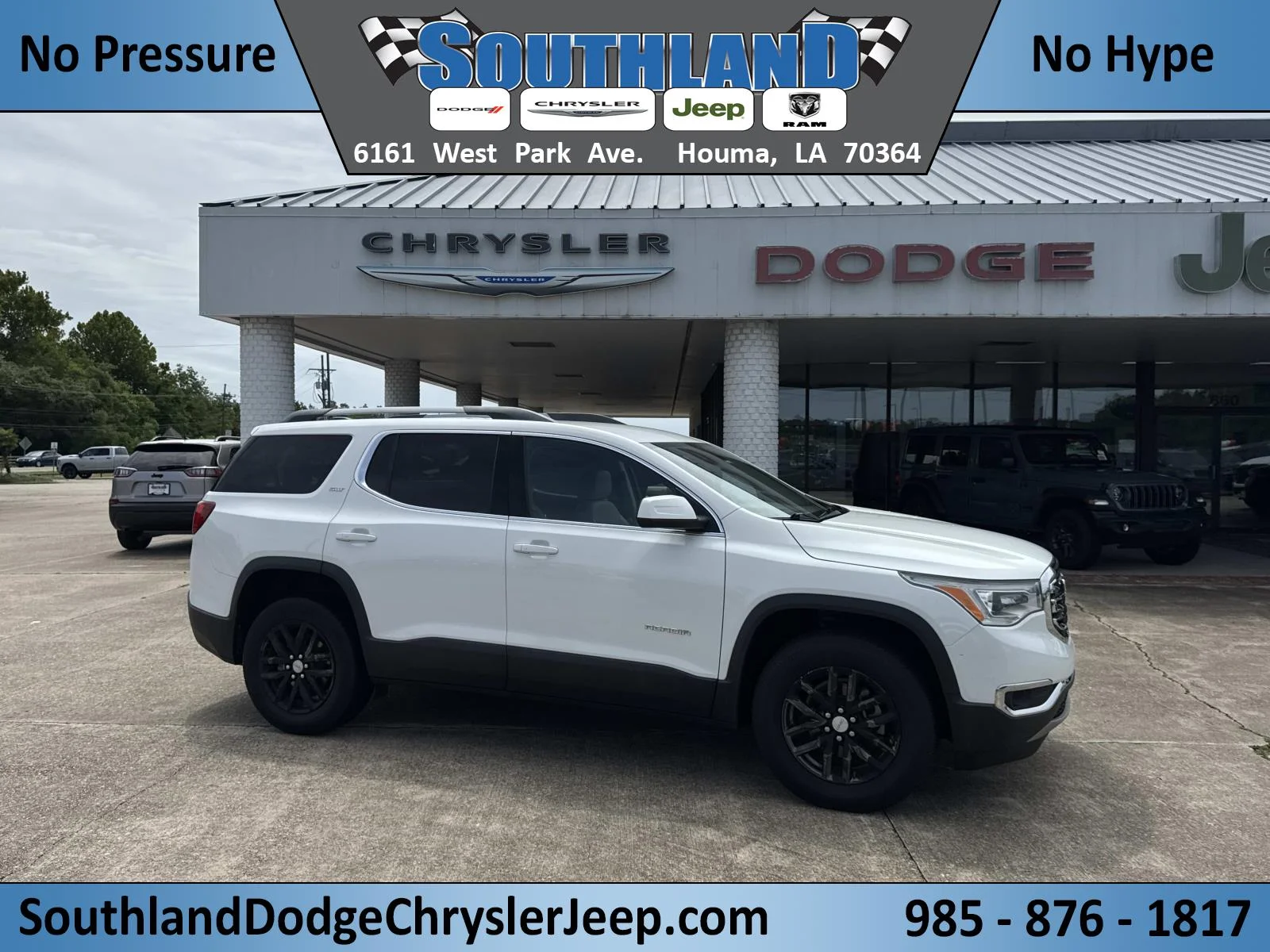 Used 2019 White GMC SLT image 1