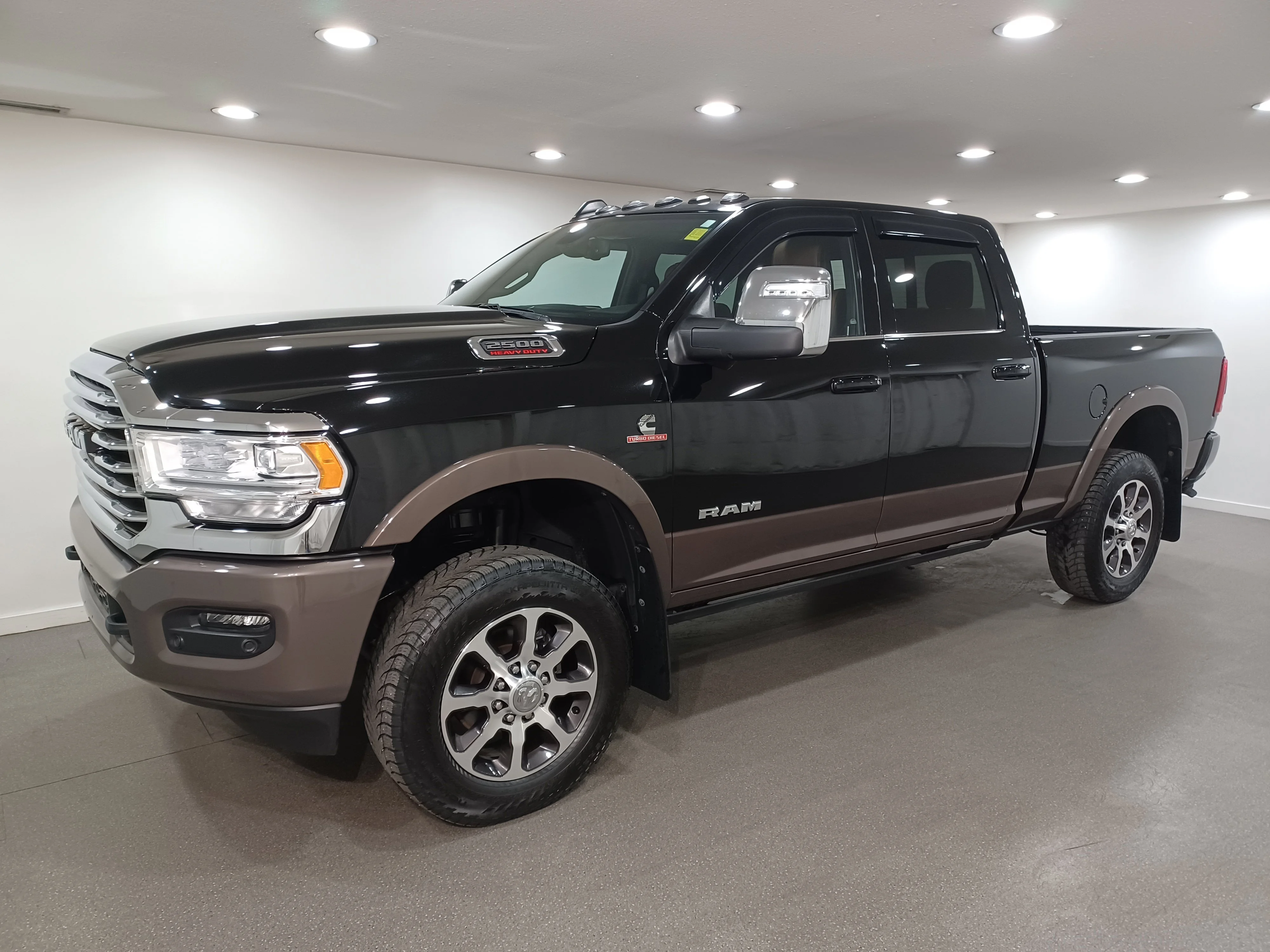 Certified Used 2024 Black Ram Limited Longhorn*6.7L Cummins | 35in Tires | Level | Nav | 360 Cam | Sunroof | Htd Whl | Pwr Boards image 2