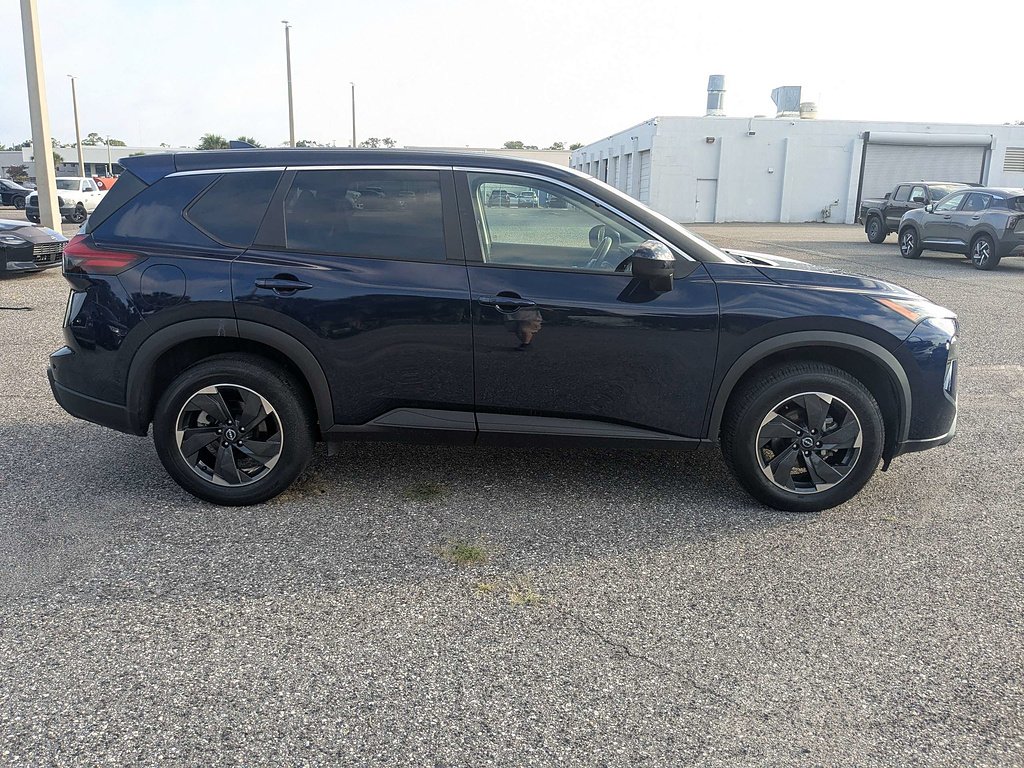 2025 Nissan Rogue SV - Photo 3