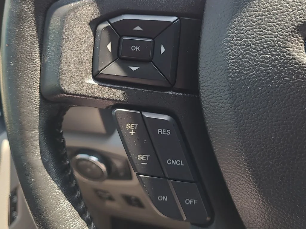 Used 2018 White Ford XLT image 29