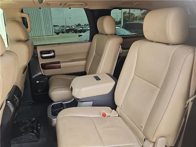 Used 2016 Black Toyota Platinum 5.7L V8 4x2 image 9