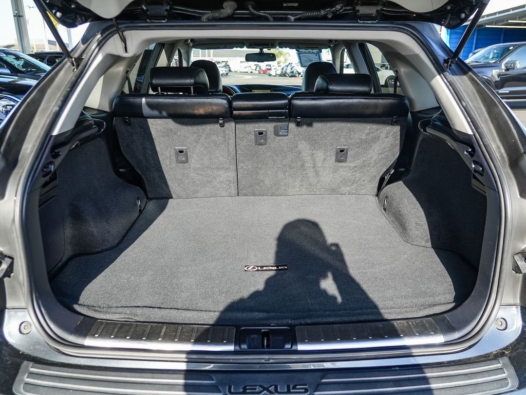 Used 2010 Black Lexus 450h image 28