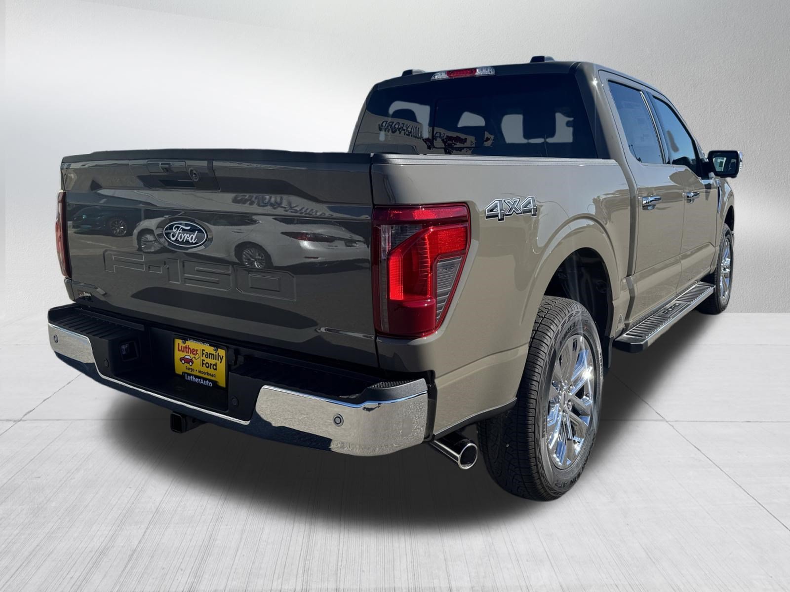 New 2026 Marsh Gray Ford XLT image 4