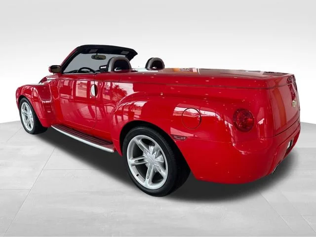 Used 2004 Redline Red Chevrolet LS image 3
