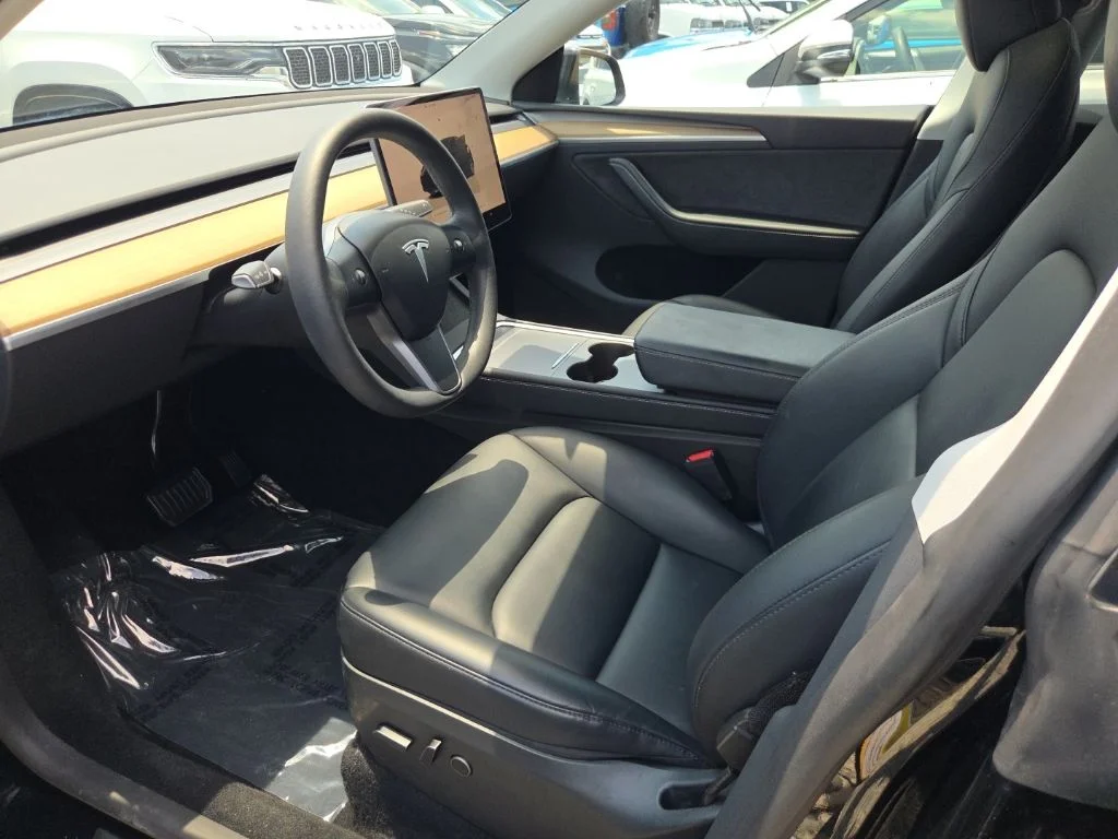 Used 2023 Black Tesla Long Range image 3