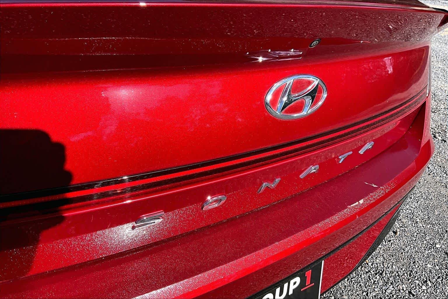 Used 2023 Ultimate Red Hyundai SEL image 10