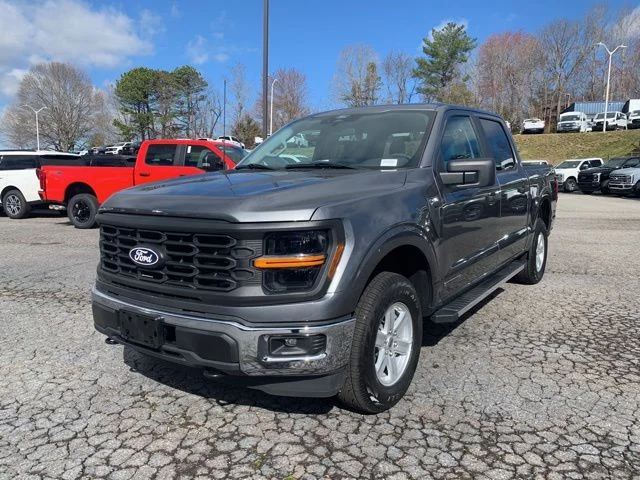 New 2025 Gray Ford XL image 4