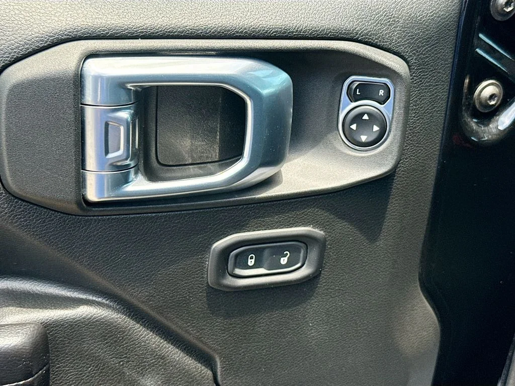 Used 2021 Black Jeep Unlimited Sport Altitude image 19