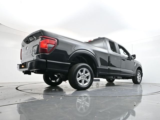 New 2026 Black Ford XLT image 32