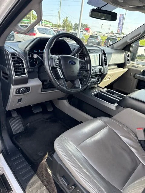 Used 2016 White Ford XLT image 7