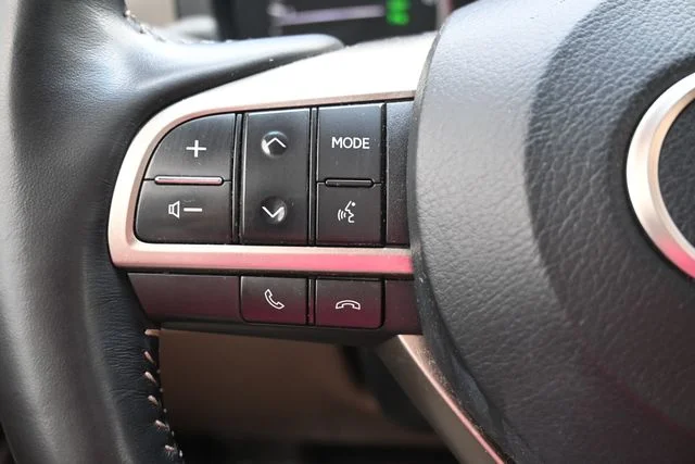Certified Used 2021 NEBULA GRAY PEARL Lexus 460 image 27