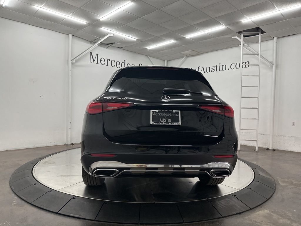 New 2026 Black Mercedes-Benz GLC 300 image 6