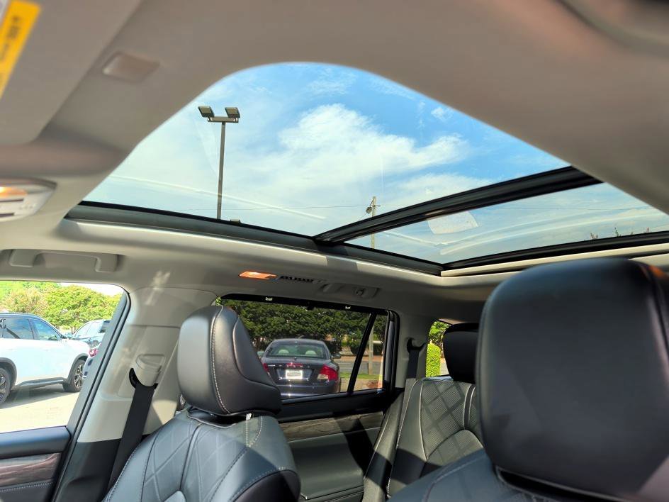 Used 2021 Moon Dust Toyota Platinum image 27