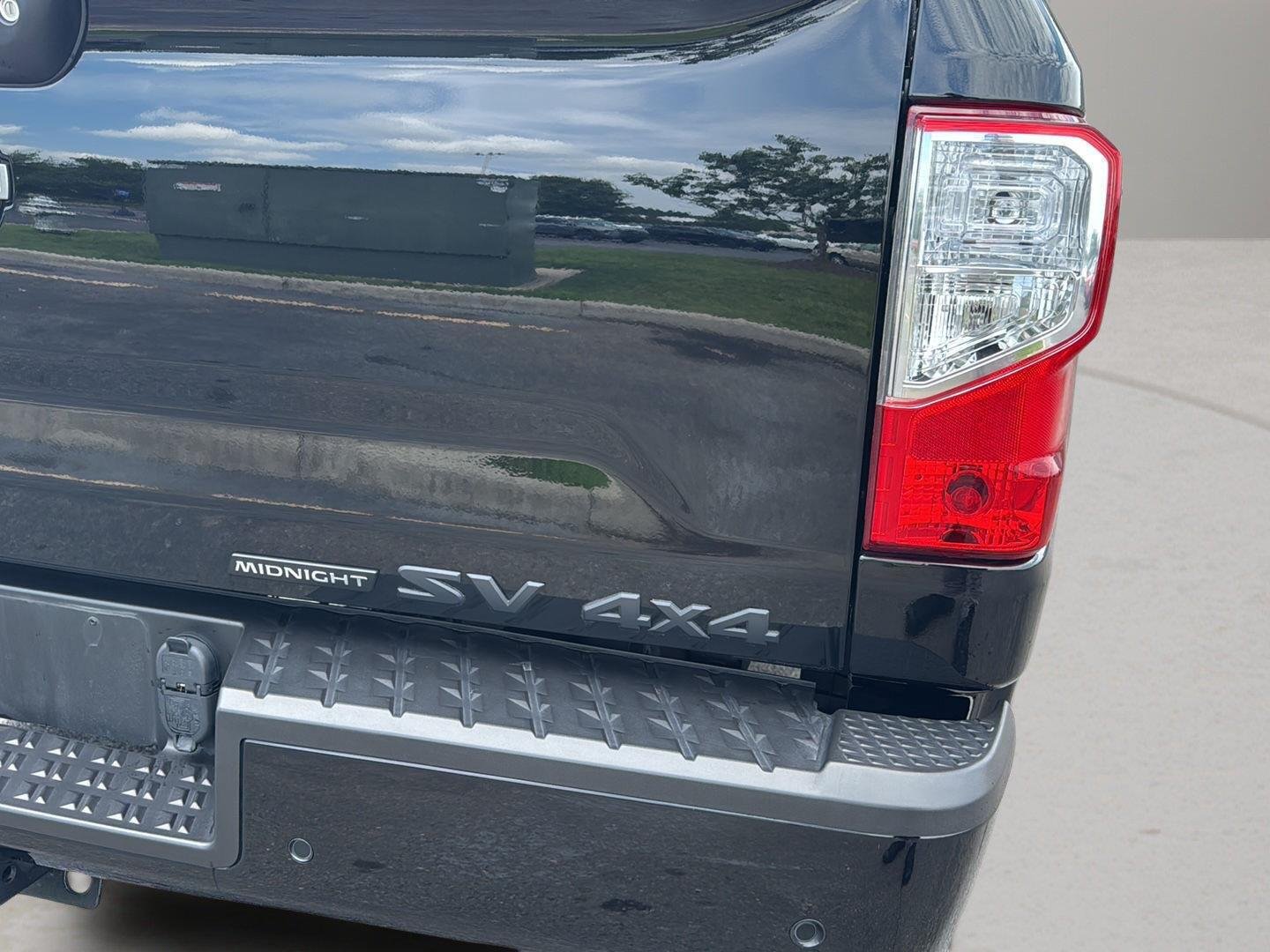 Used 2023 Super Black Nissan SV image 37
