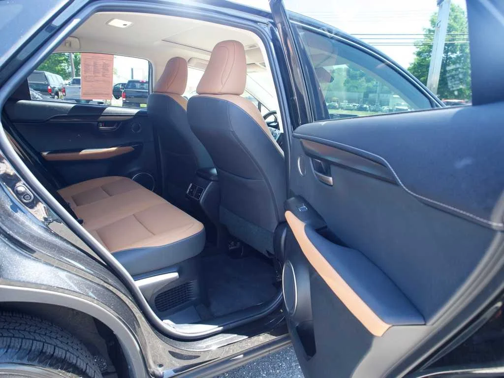 2021 Lexus NX 300 - Photo 29