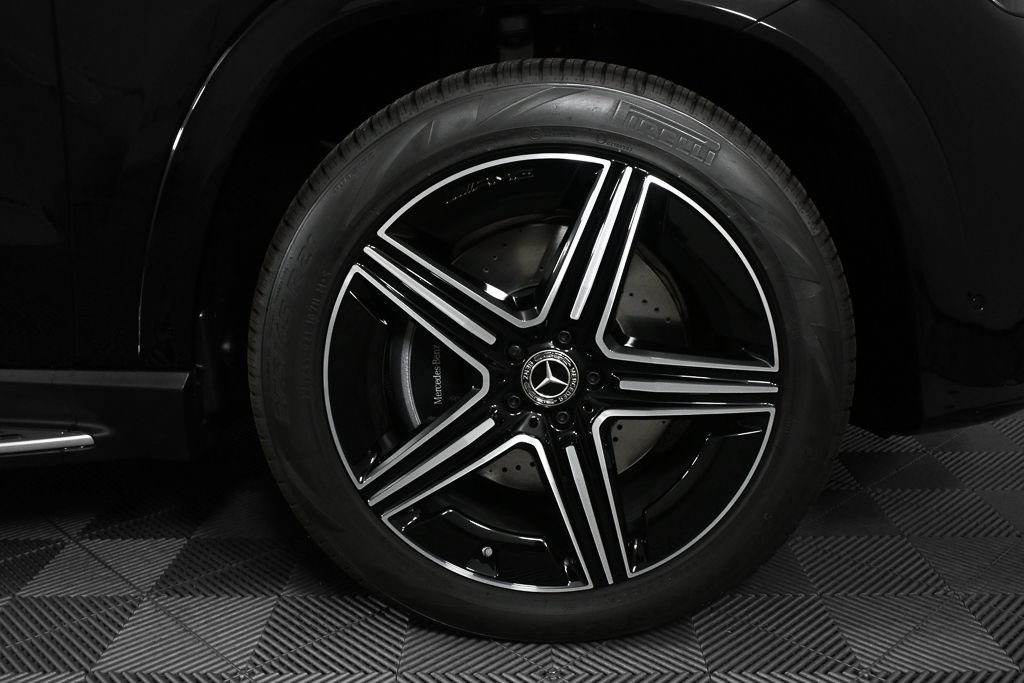 New 2026 Obsidian Black Metallic Mercedes-Benz GLE 450 image 37