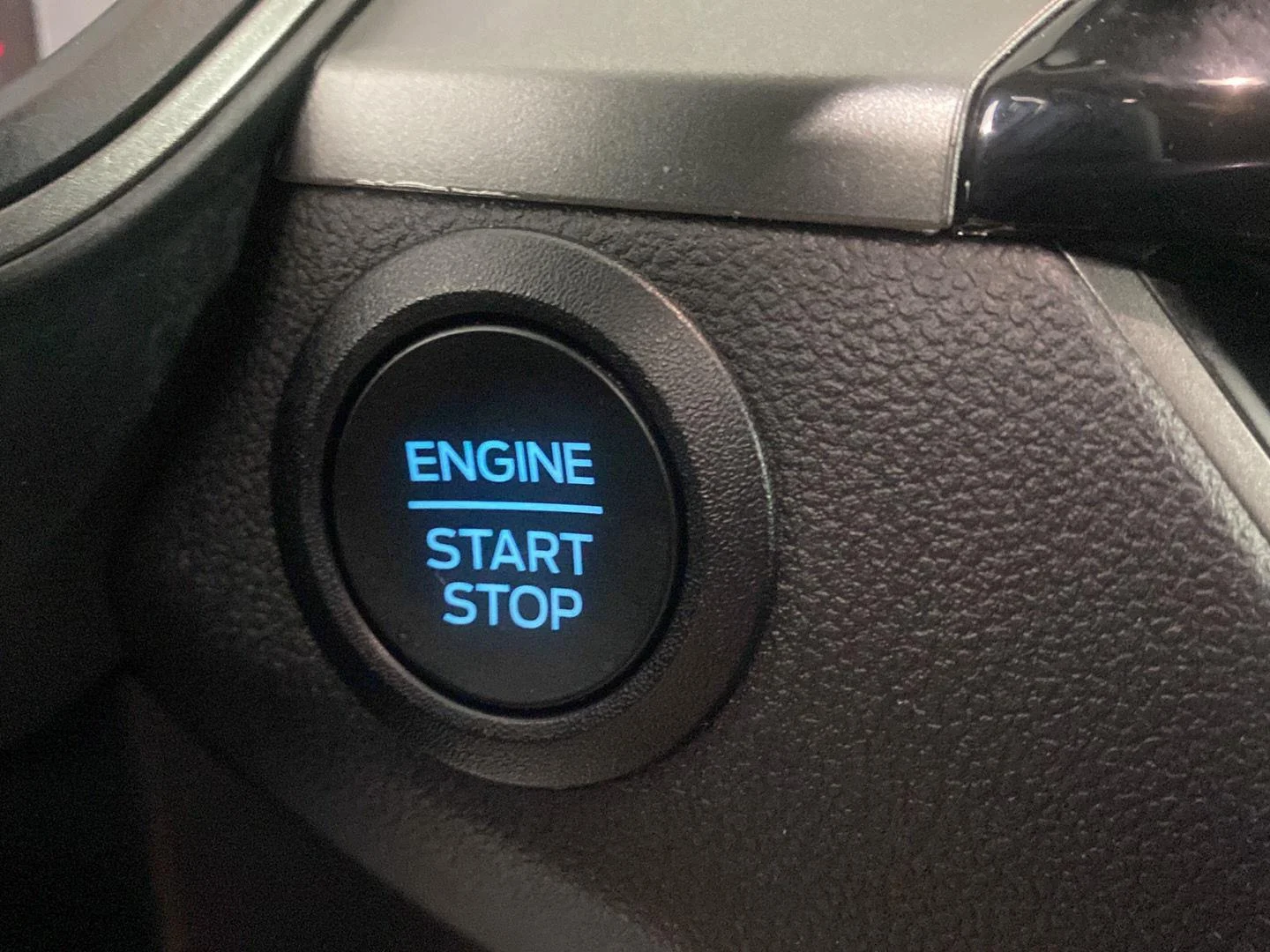 Used 2025 Space Silver Ford Active image 11