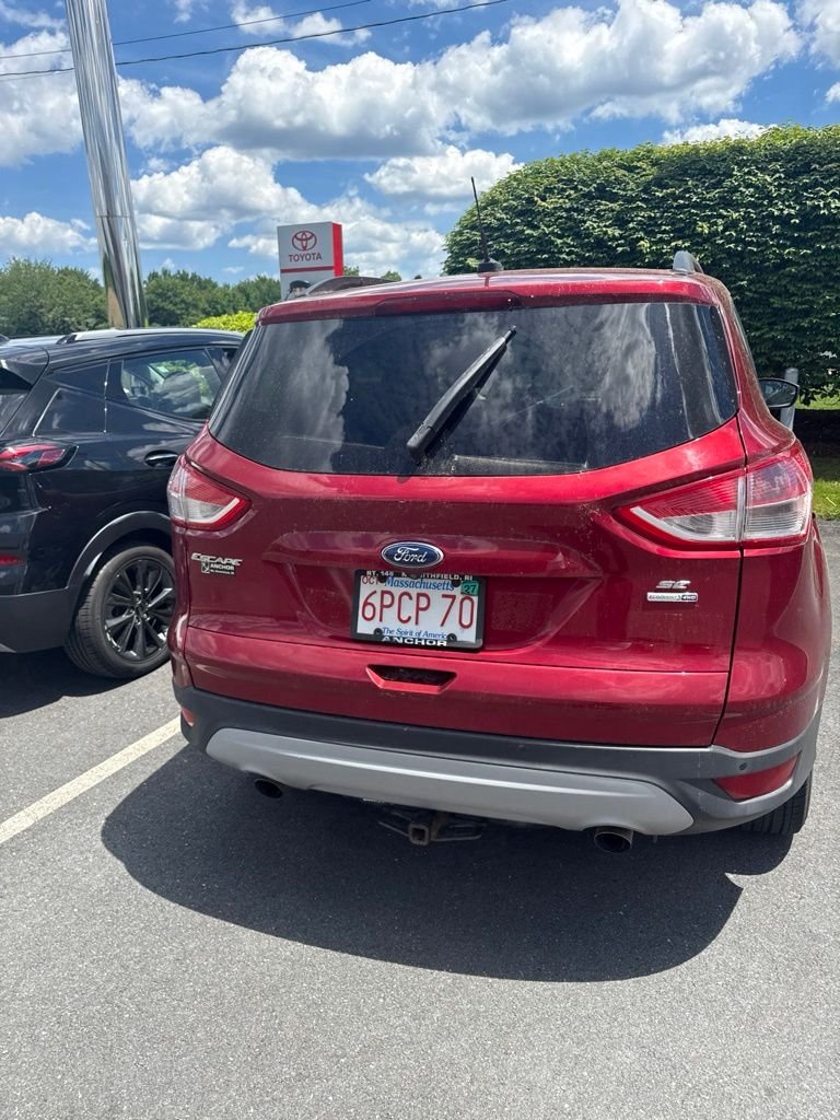 Used 2014 Red Ford SE image 7
