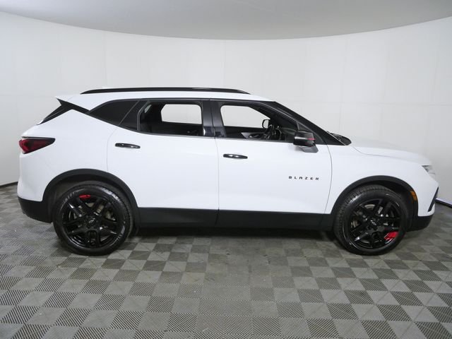 Used 2022 White Chevrolet LT image 8
