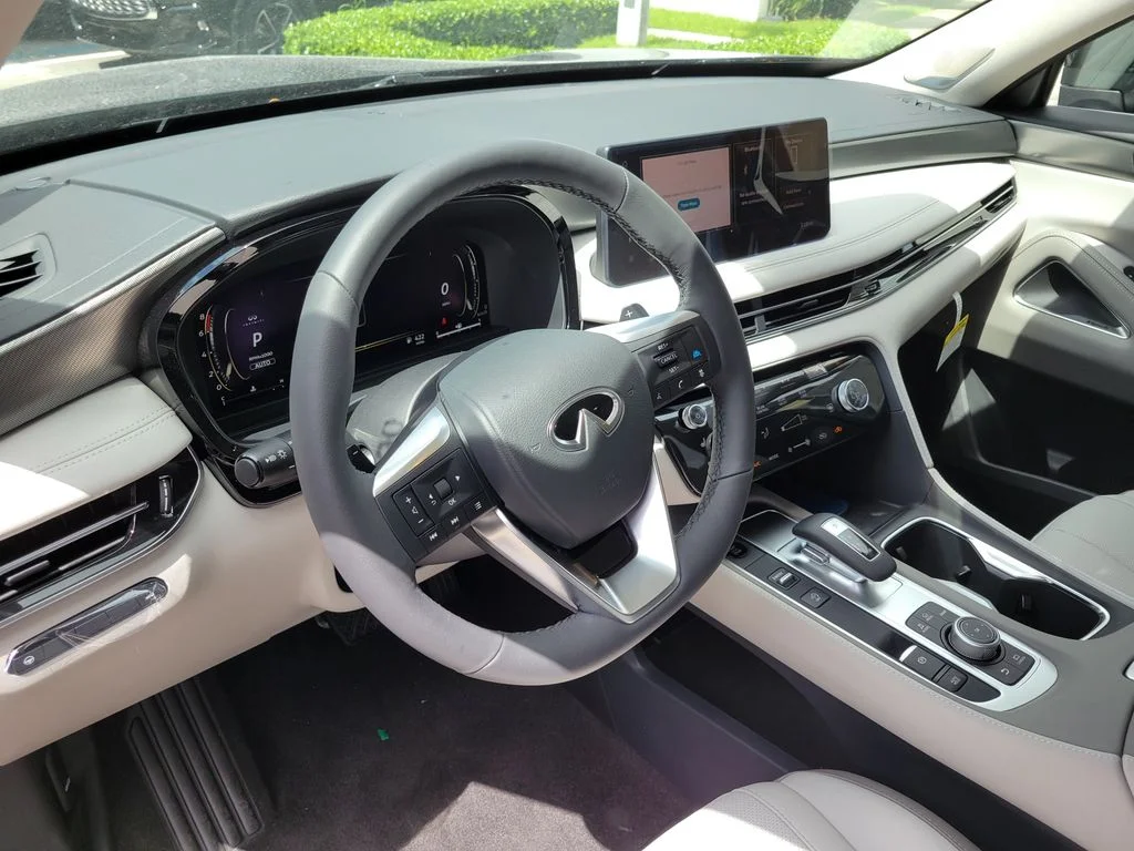 New 2027 MOONBOW BLUE INFINITI Luxe FWD image 13