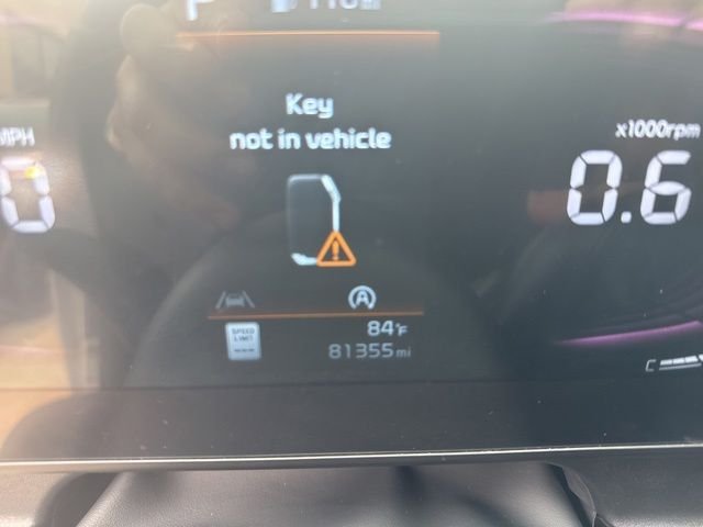 Used 2023 White Kia EX image 6