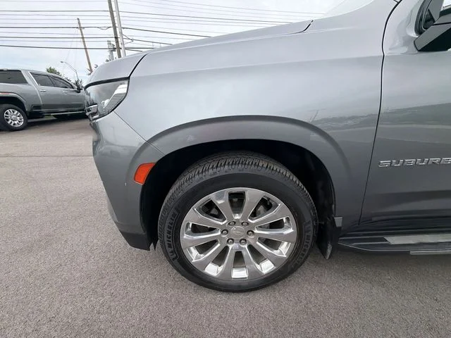 Used 2022 Gray Chevrolet Premier image 10