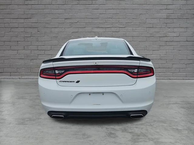Used 2020 White Dodge SXT image 4