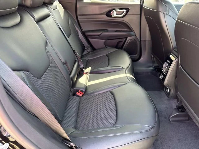 New 2026 Black Jeep Latitude image 11