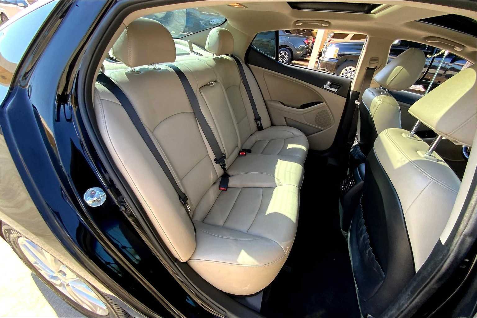 Used 2015 Ebony Black Kia EX image 20