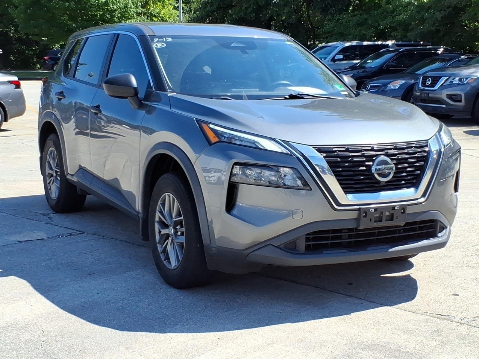Used 2021 Gun Metallic Nissan S image 5