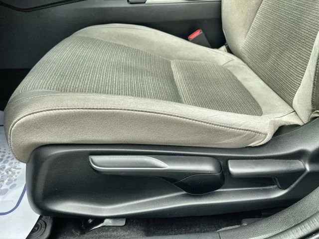 Certified Used 2021  Honda EX image 16