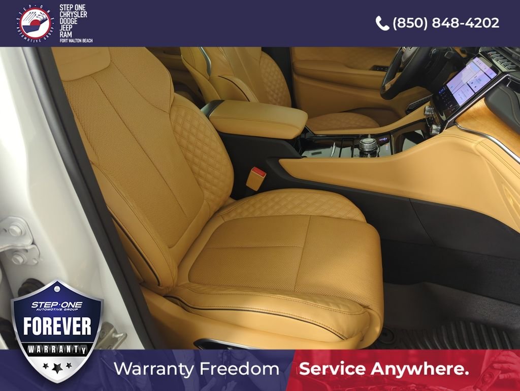 Used 2023 White Jeep Summit Reserve 4xe image 38