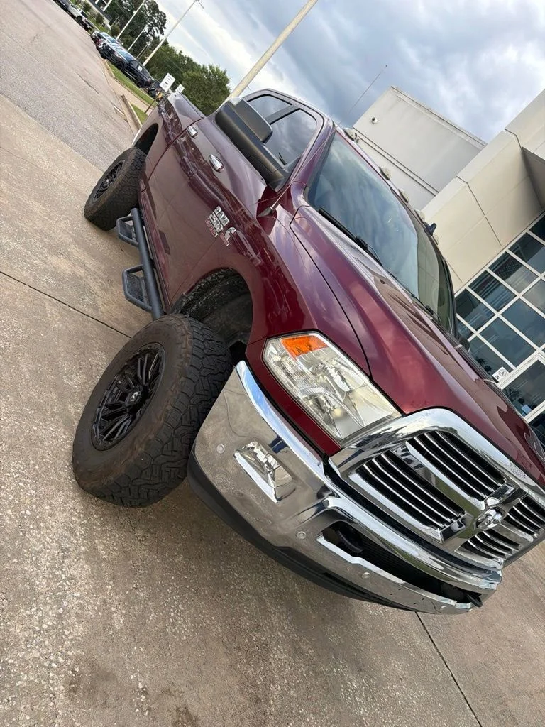 Used 2018 Delmonico Red Pearlcoat Ram Big Horn image 8