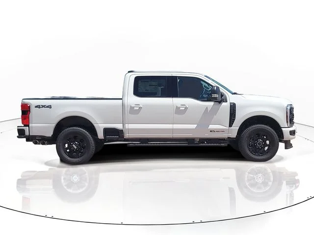 New 2026 Oxford White Ford XLT image 4