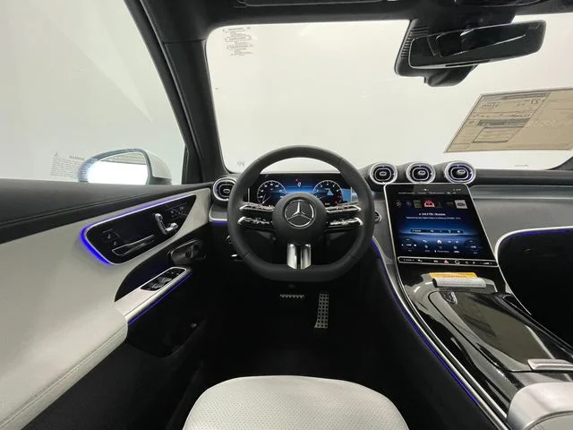 New 2027 White Mercedes-Benz GLC 300 image 23