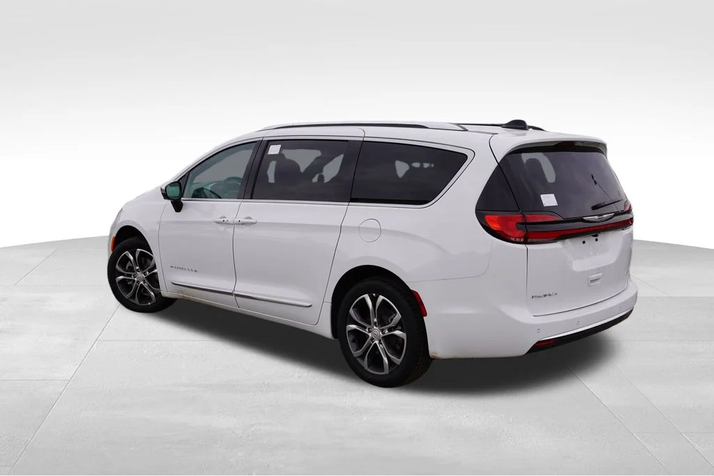 New 2026 White Chrysler Pinnacle image 5