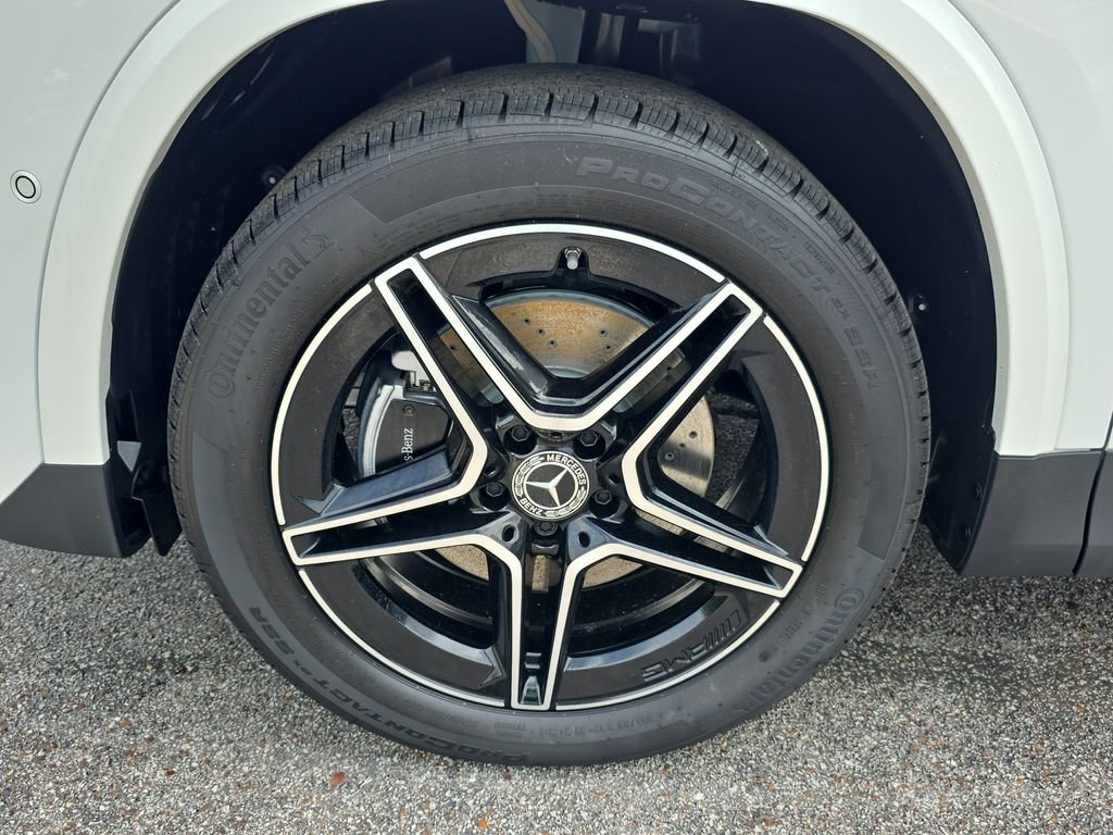 New 2026 White Mercedes-Benz GLA 250 image 9