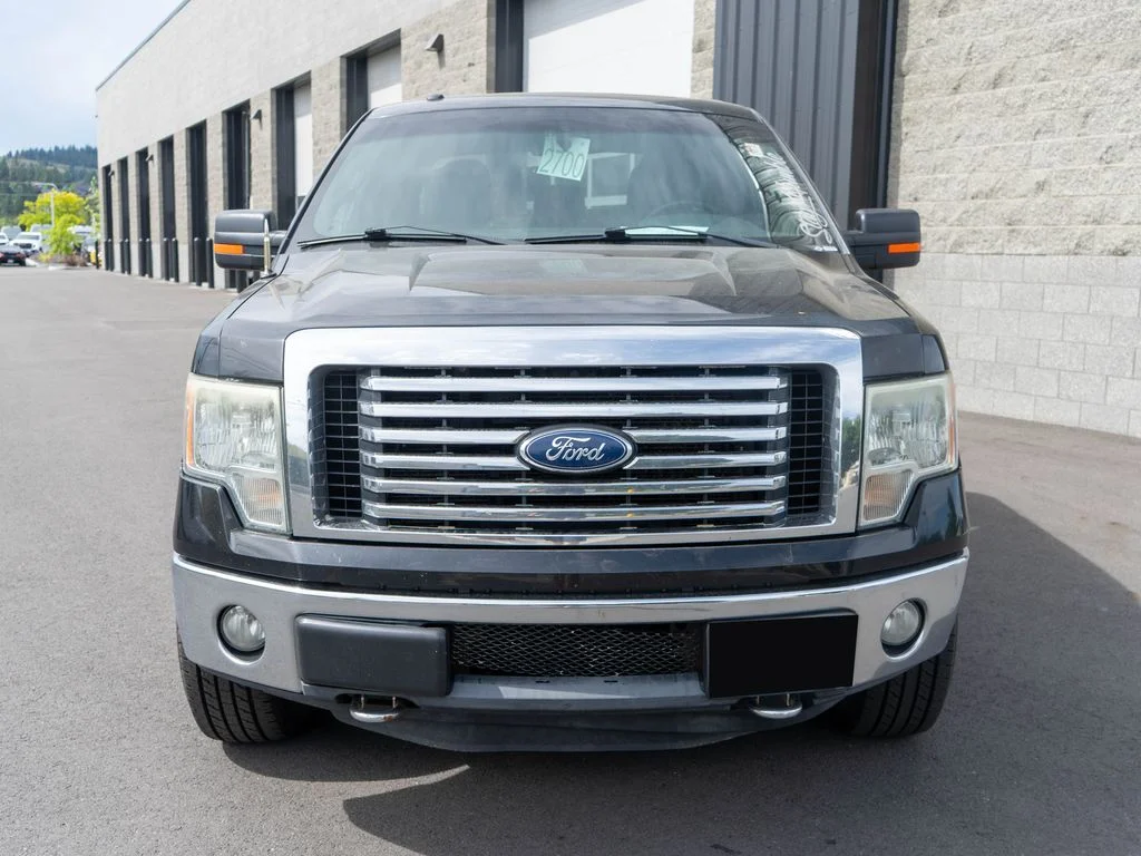 Used 2011 Black Ford XLT image 2