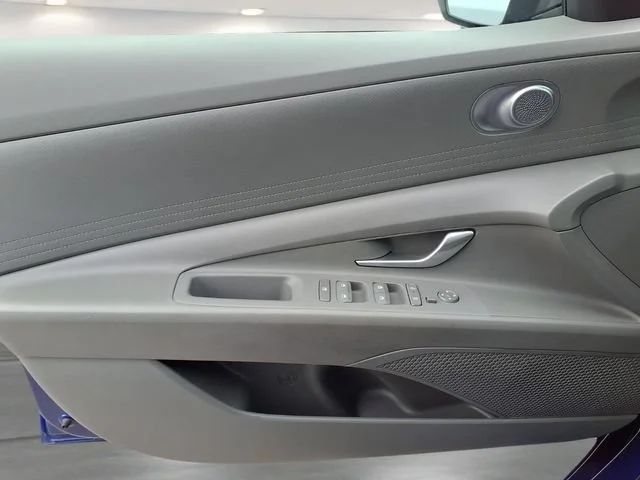 Used 2024  Hyundai SEL image 14