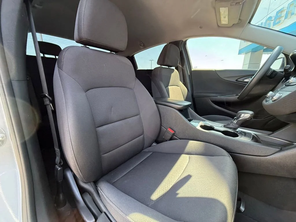 Used 2021 SILVER ICE METALLIC Chevrolet LT image 13
