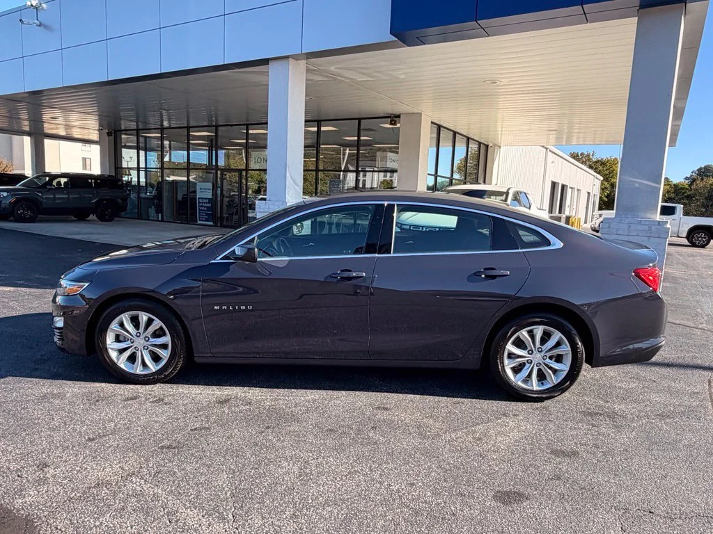 Used 2025 Night Shade Metallic Chevrolet 1LT image 10