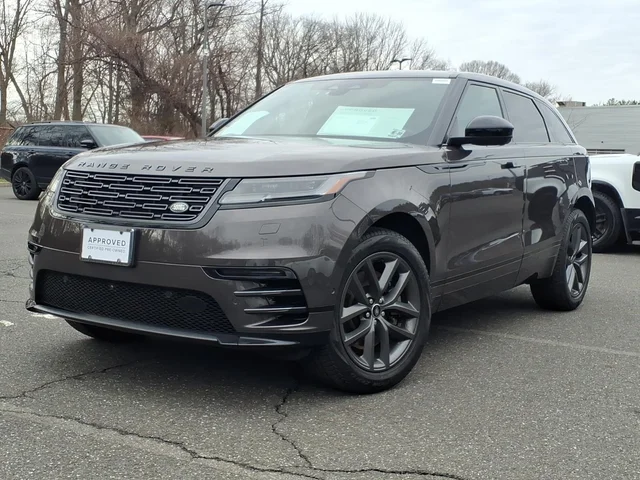 2026 Land Rover Range Rover Velar Dynamic SE