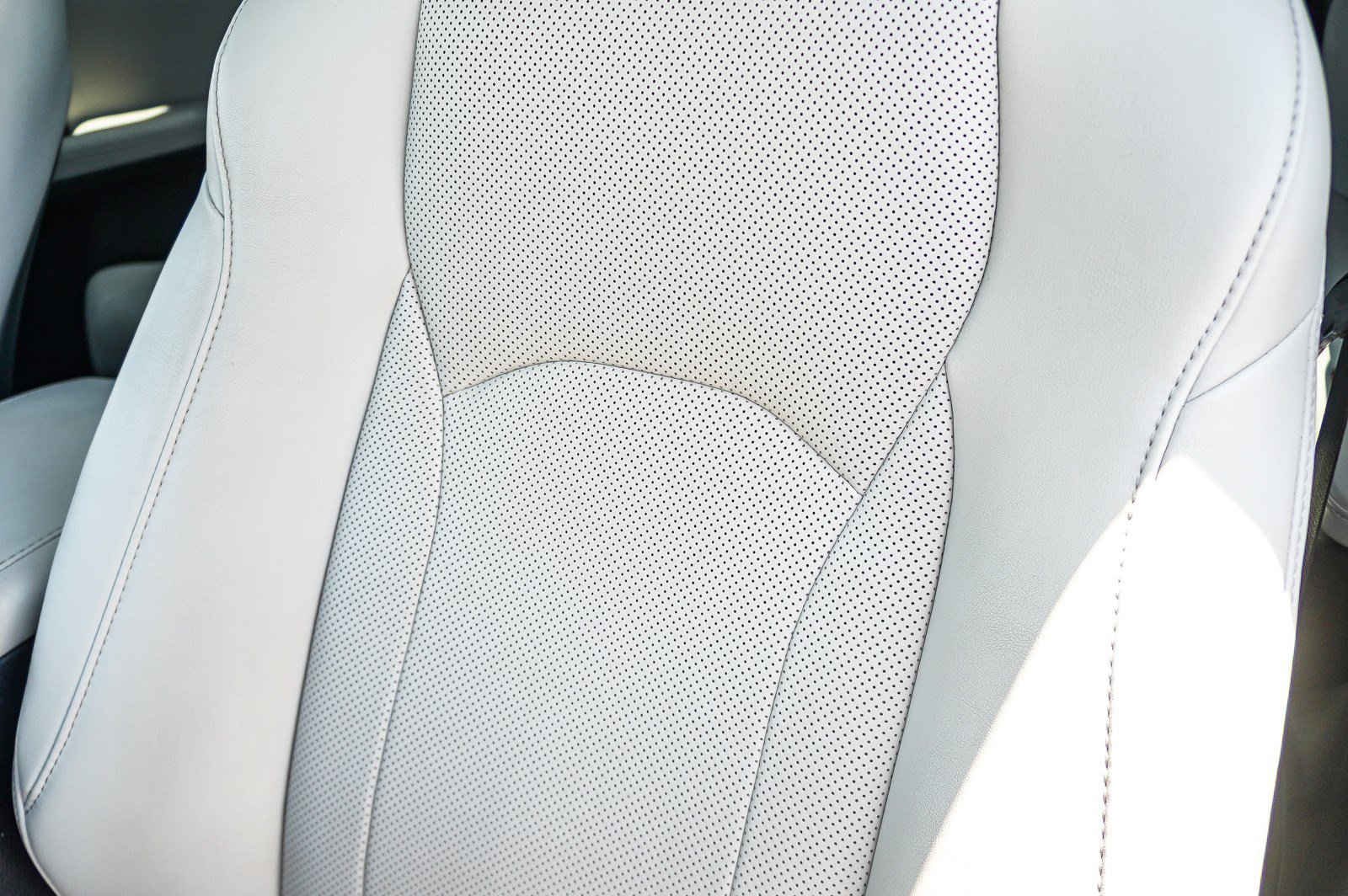 Used 2020 Gray Pearl Lexus 350 image 27