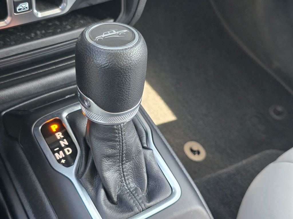 Used 2023 Gray Jeep Sport S image 31