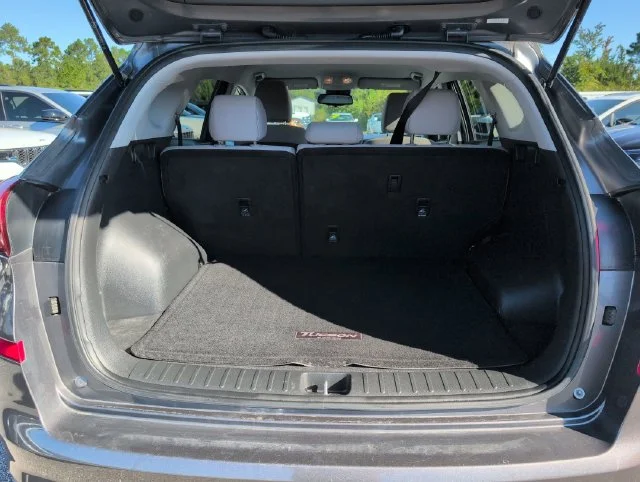 Used 2020 Gray Hyundai Value image 28