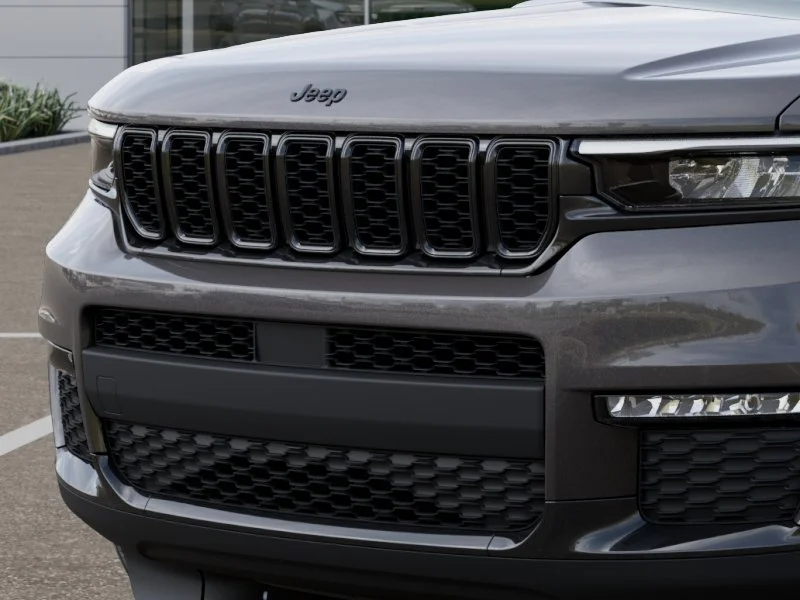 New 2025 Baltic Gray Metallic Clear-Coat Exterior Paint Jeep Limited image 16