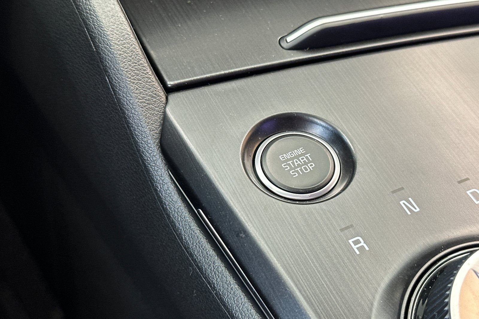 New 2026 Snow White Pearl Kia LX image 18