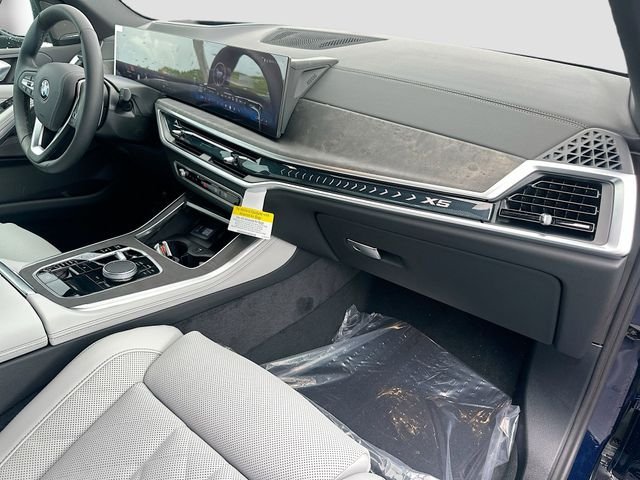 New 2026 Blue BMW sDrive40i image 24