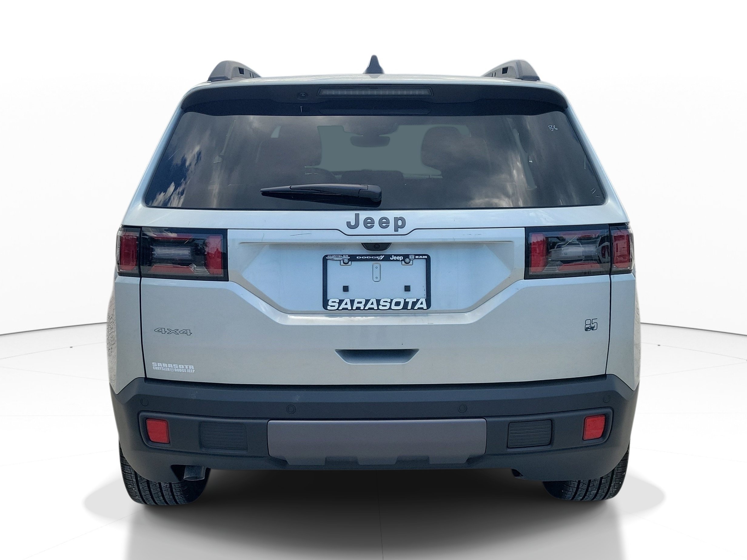 New 2026 Silver Zynith Clear-Coat Exterior Paint Jeep 85th Anniversary image 5
