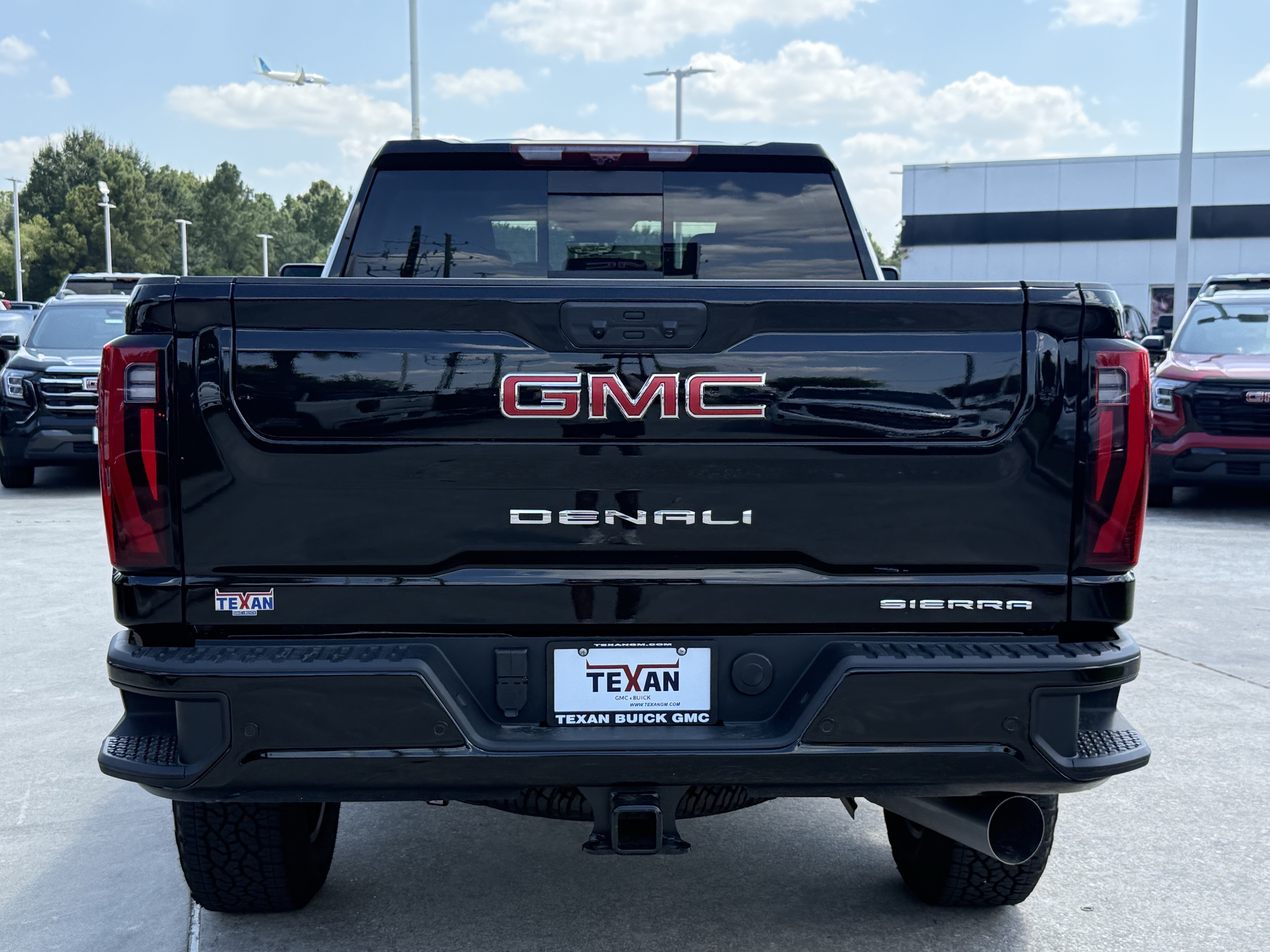2026 GMC Sierra 2500HD Denali - Photo 5